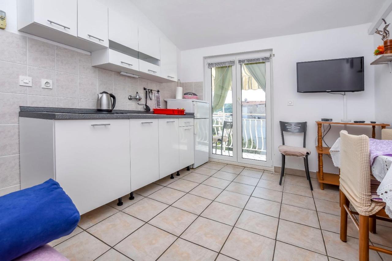 Apartments Karleusa Рогозница Екстериор снимка